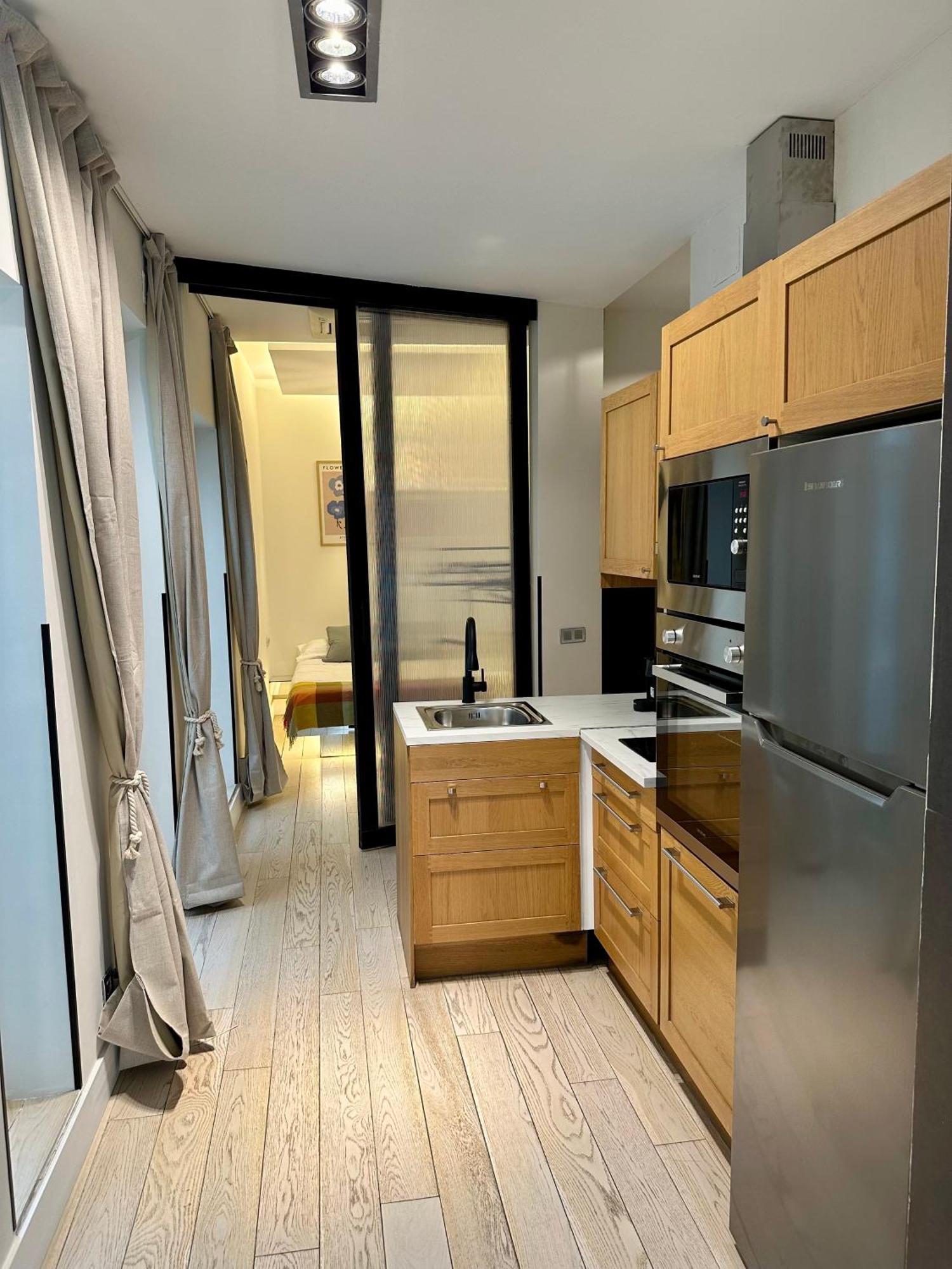 Apartamento Amplio Y Moderno Piso En El Centro De Madrid